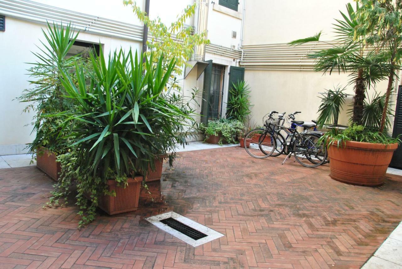 Verona Relais + Private Parking Zewnętrze zdjęcie